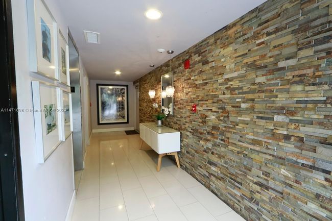 APT-3C - 150 Sunrise Dr, Condo with 2 bedrooms, 2 bathrooms and null parking in Key Biscayne FL | Image 9