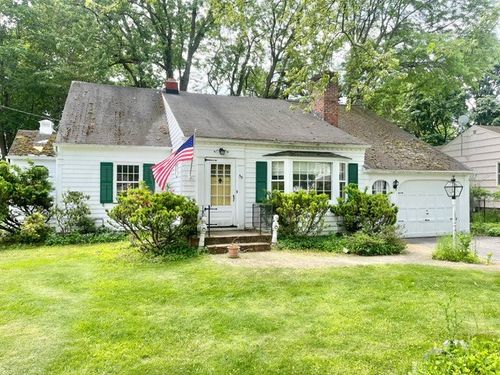 35 Country Ln, Penfield, NY, 14526-1028 | Card Image