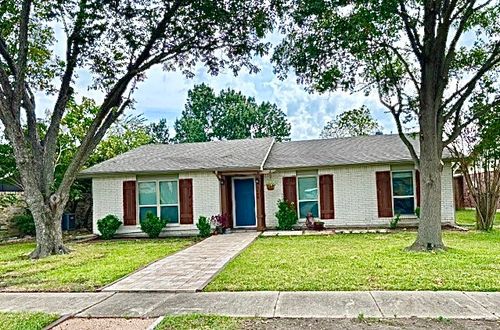 3406 Aquarius Cir, Garland, TX, 75044-6112 | Card Image