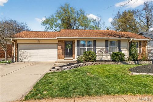 1217 Dorne Dr, Manchester, MO, 63021-6819 | Card Image