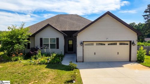 34 Montgomery Rd, Lyman, SC, 29365-9610 | Card Image