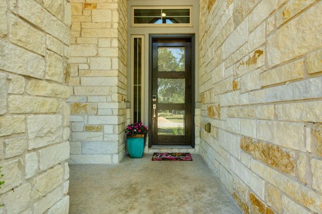 Front door entry | Image 5