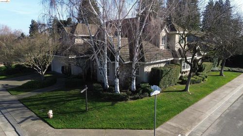 2350 Saint Anton Dr, Lodi, CA, 95242-9158 | Card Image