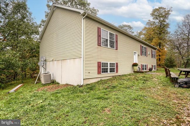 5612 Erly Rd, House other with 3 bedrooms, 2 bathrooms and null parking in ELLIOTTSBURG PA | Image 4