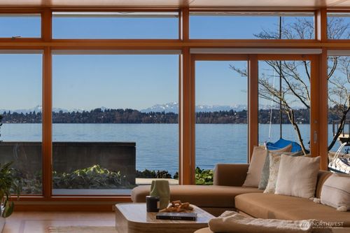 1-e-5505 Lake Washington Blvd Ne, Kirkland, WA, 98033-7379 | Card Image
