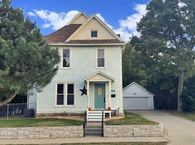 1126 W 1st Street, House other with 5 bedrooms, 1 bathrooms and null parking in Cedar Falls IA | Image 1