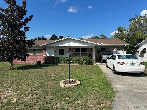 3 Daniel Ct, Beverly Hills, FL, 34465-3741 | Card Image