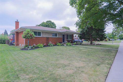 32620 Gloede Dr, Warren, MI, 48088-1539 | Card Image