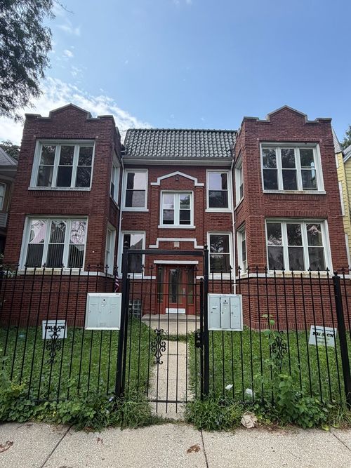318 N Lorel Ave, Chicago, IL, 60644-2447 | Card Image