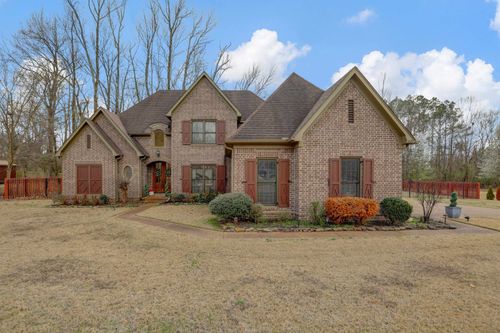 9039 Stonedale Dr, Cordova, TN, 38018-7513 | Card Image
