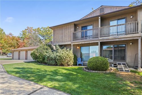 21d-7569 Creekwood Dr, North Royalton, OH, 44133-3859 | Card Image