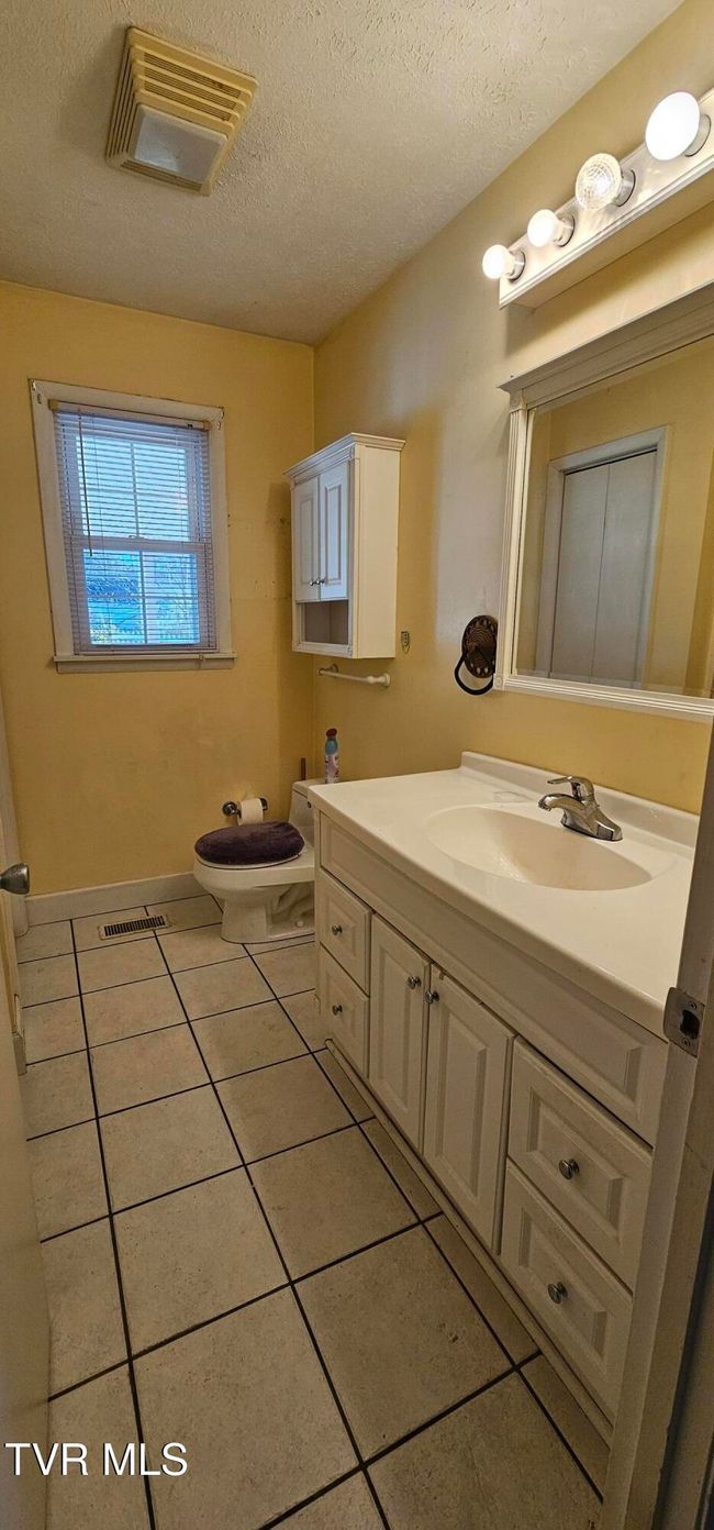 20286 Shadowood Cir, House other with 4 bedrooms, 1 bathrooms and null parking in Meadowview VA | Image 14