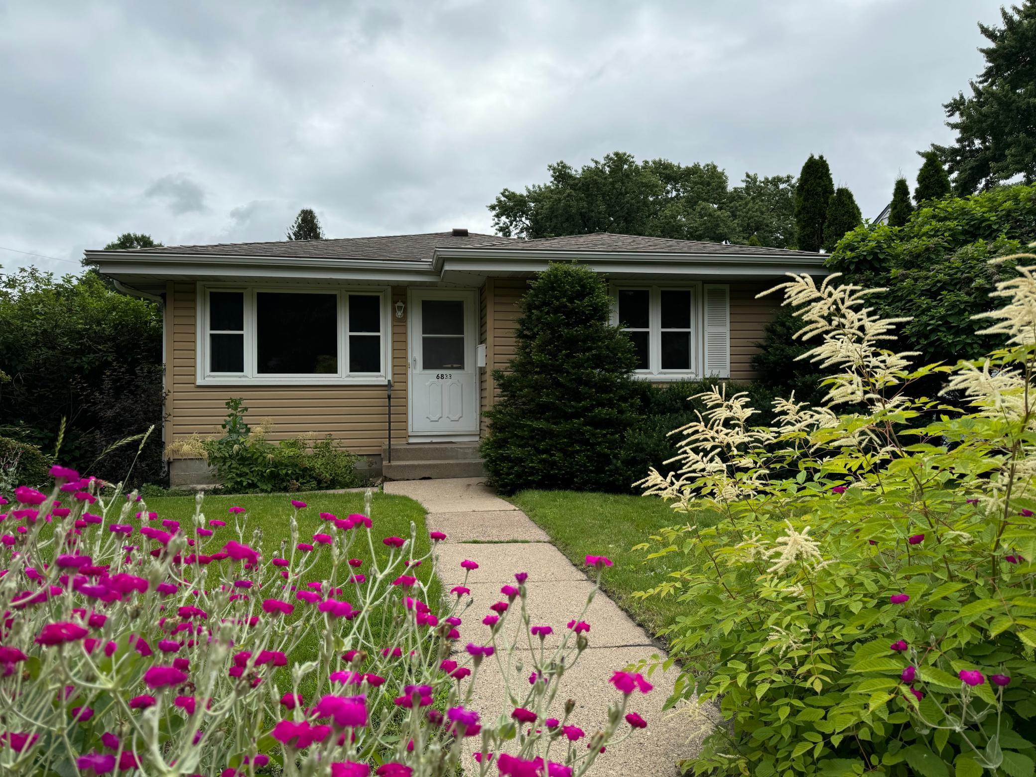 Thomas Ave, Minneapolis, MN 55423