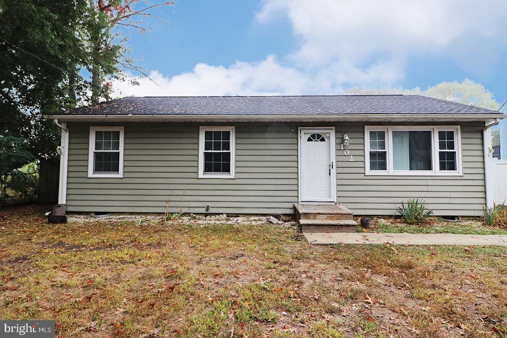 Lighthouse Dr, Waretown, NJ 08758