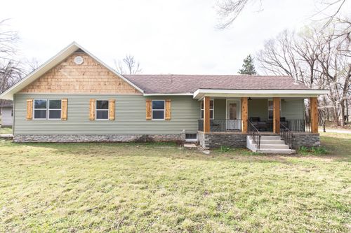 18748 Fir Rd, Joplin, MO, 64801-7127 | Card Image