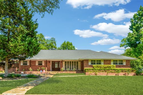 11224 Pinocchio Dr, Dallas, TX, 75229-4033 | Card Image