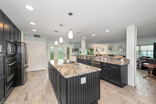 2205 Channel Way, NORTH FORT MYERS, FL, 33917-2515 | Card Image