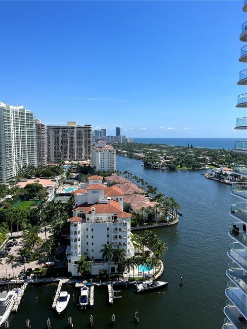 24a-19707 Turnberry Way, Aventura, FL, 33180-2506 | Card Image