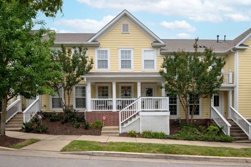 7111 Lenox Village Dr, Nashville, TN, 37211-7038 | Card Image