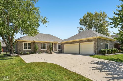 2819 Bloomsbury S, Greenwood, IN, 46143 | Card Image