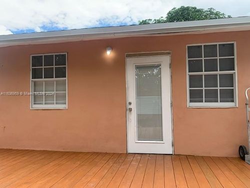 1434 Nw 116th St, Miami, FL, 33167-3216 | Card Image