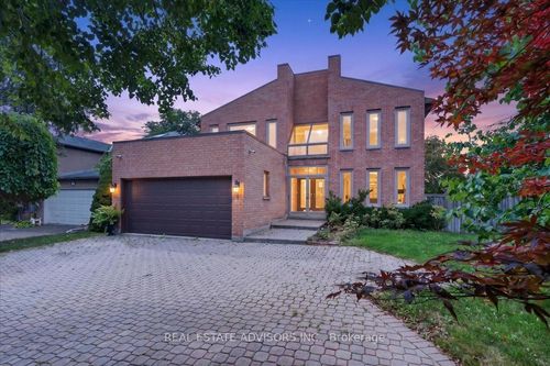 1 Bronte Rd, Thornhill, ON, L3T7H5 | Card Image