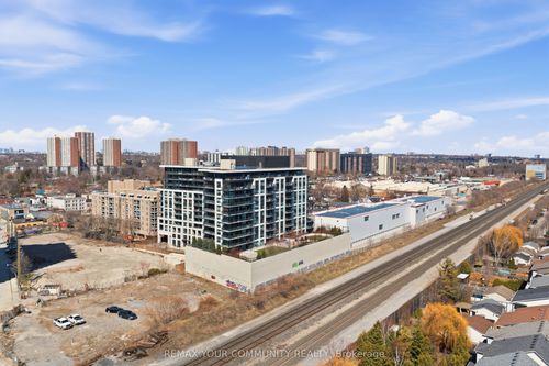 407-8 Trent Ave, Toronto, ON, M4C0A6 | Card Image