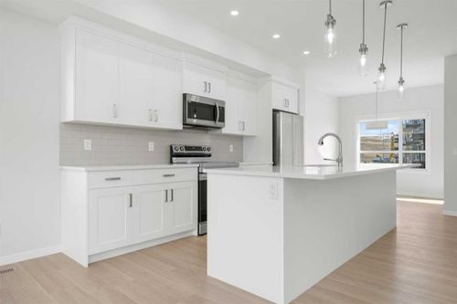 30 Cranbrook Gardens Se, Calgary, AB, T3M3N9 | Card Image