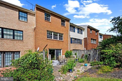 9 Theo Ln, TOWSON, MD, 21204-2751 | Card Image