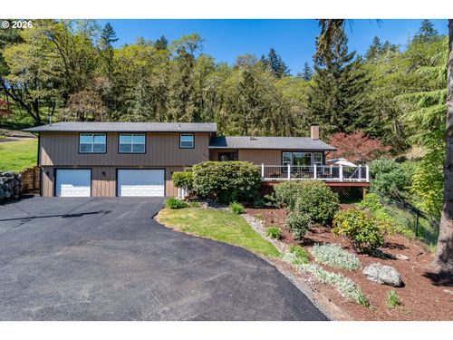 540 Garden Grove Dr, Roseburg, OR, 97471-8941 | Card Image