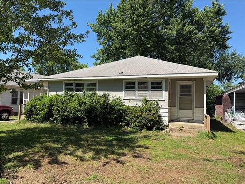 1625 Irving St, Independence, KS, 67301-2127 | Card Image