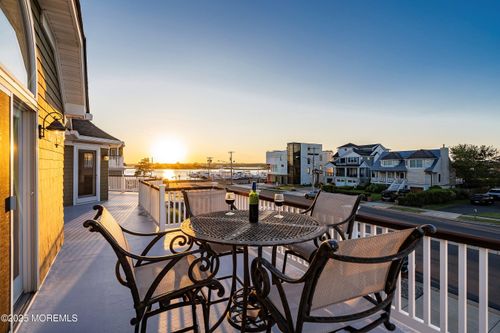 10 Imbrie Pl, Sea Bright, NJ, 07760-2214 | Card Image