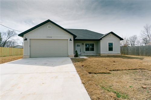 3504 E 4th St, Russellville, AR, 72802-9769 | Card Image