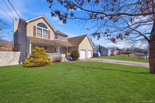 63 Pinedale Ave, Farmingville, NY, 11738-2609 | Card Image