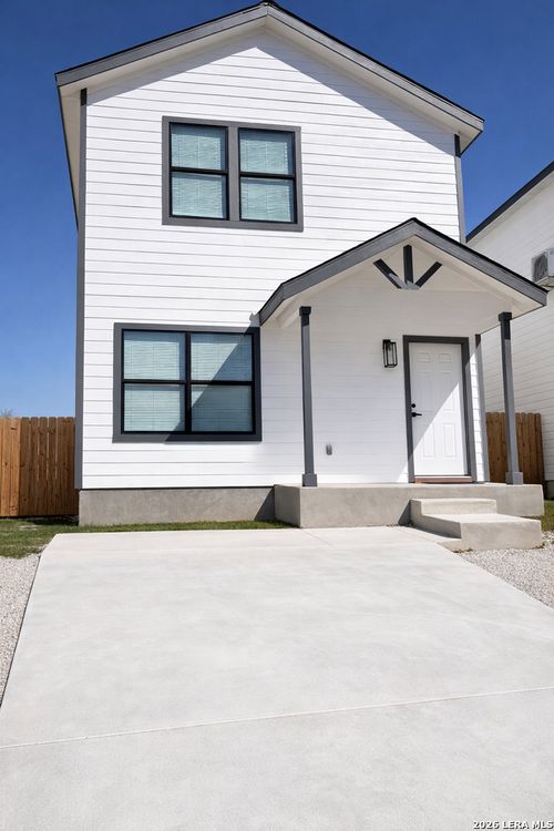 147 Vine St, San Antonio, TX, 78210-2317 | Card Image