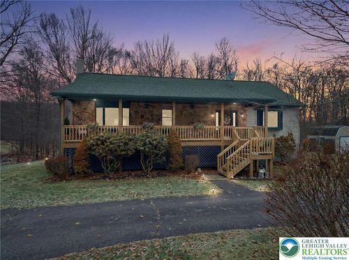 134 Split Rock Rd, Newfoundland, PA, 18445-2132 | Card Image