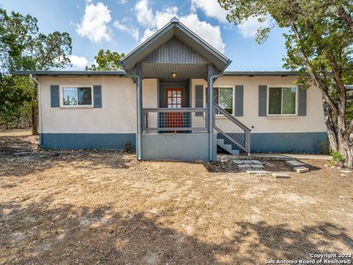 1351 Spitz Kegel View Dr, Canyon Lake, TX, 78133-4197 | Card Image