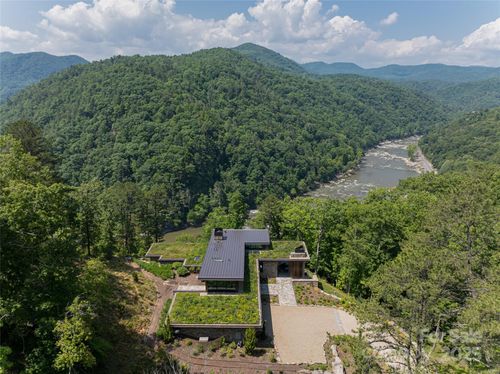 112 Moon Shadow Ln, Marshall, NC, 28753-0469 | Card Image