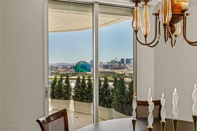UNIT-2502 - 2877 Paradise Rd, Home with 3 bedrooms, 3 bathrooms and 1 parking in Las Vegas NV | Image 37