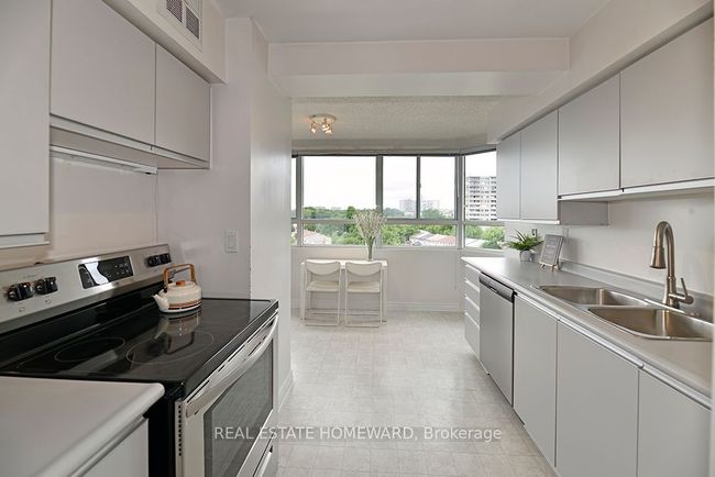 1208 - 4 Park Vista, Condo with 1 bedrooms, 1 bathrooms and null parking in East York ON | Image 4