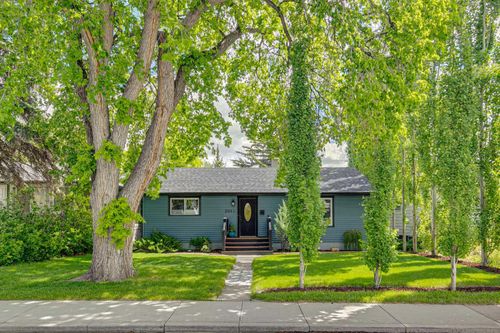 3016 29 St Sw, Calgary, AB, T3E2L1 | Card Image
