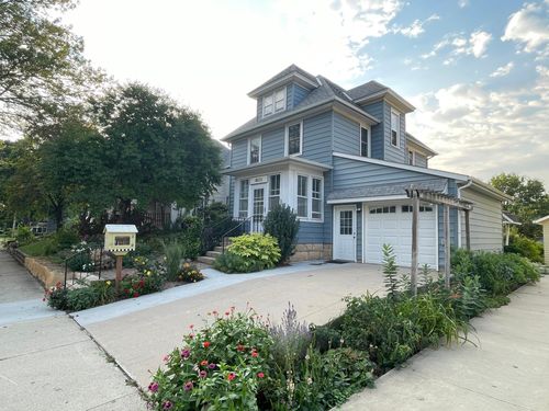 222 W Pleasant St, Mankato, MN, 56001-2540 | Card Image