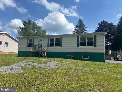 107 E Park Ave, SNOW SHOE, PA, 16874-8610 | Card Image