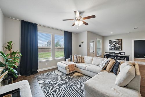 11437 Leeson St, Haslet, TX, 76052-3040 | Card Image
