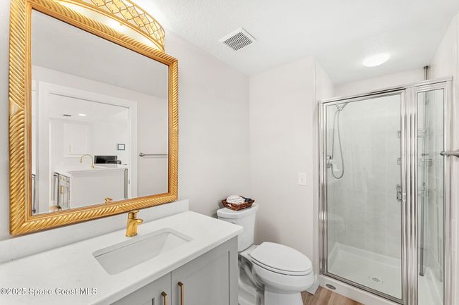 Walk-in Shower | Image 30