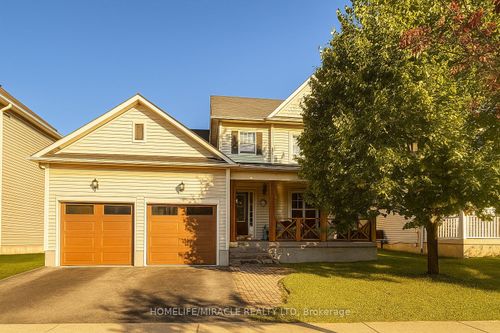 17 Bonnette St, Acton, ON, L7J2Z9 | Card Image