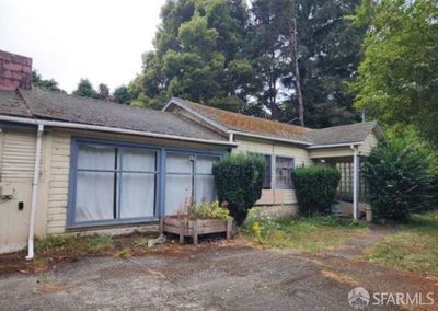 303 Elk Valley Road, House other with 3 bedrooms, 1 bathrooms and null parking in Crescent City CA | Image 2