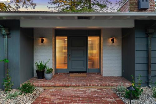 106 Rheem Blvd, Orinda, CA, 94563-3621 | Card Image