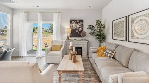 711 Ashbrook Dr, Lebanon, TN, 37087-4877 | Card Image