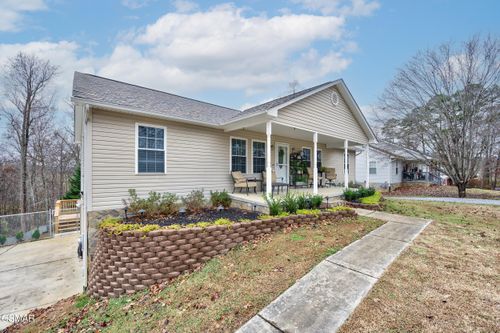 1479 Green Acres Dr, Newport, TN, 37821-7080 | Card Image